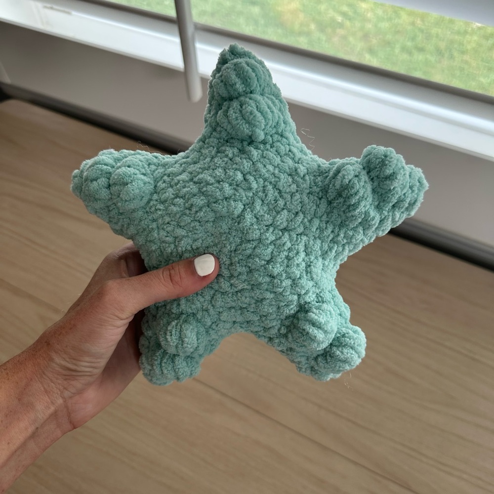 Crochet starfish plushy room decor pillow
